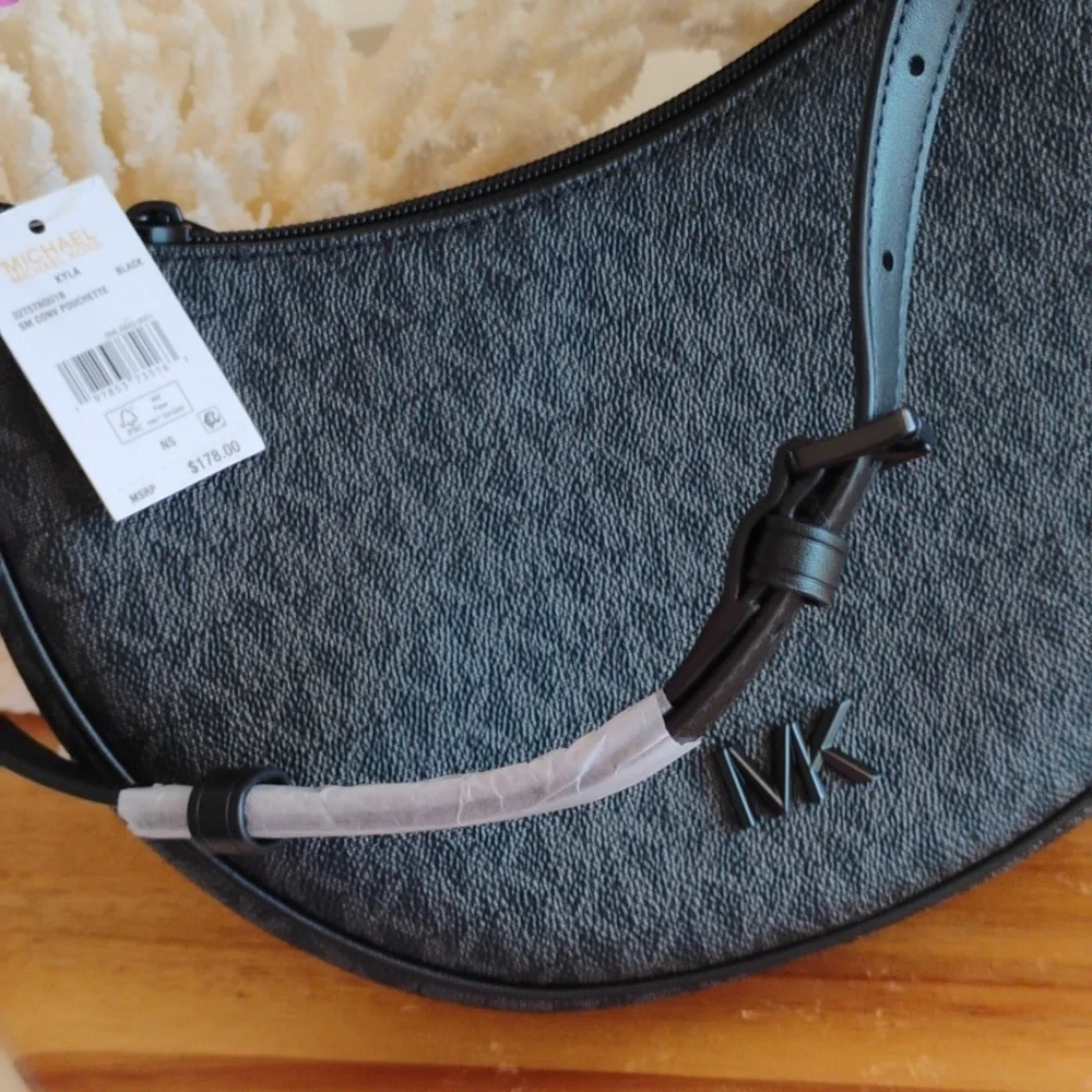 Michael Kors 💥 NWT 💥 Small Kyla Signature Convertible Shoulder Bag/Crossbody. - Picture 4 of 17